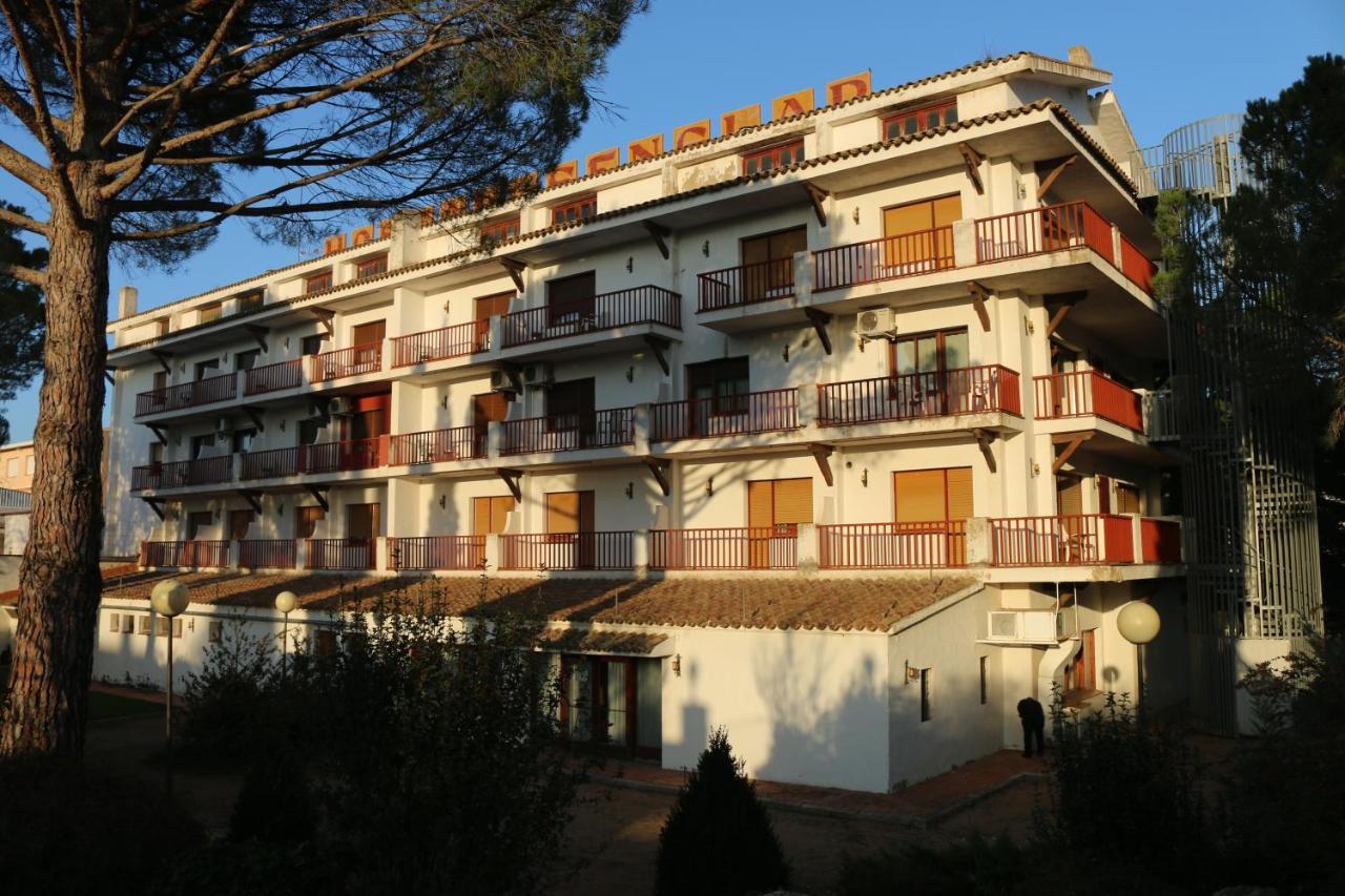 Hostal Del Senglar L'Espluga de Francoli Exterior photo