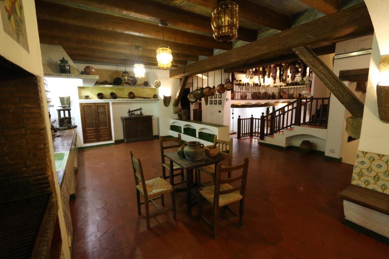 Hostal Del Senglar L'Espluga de Francoli Exterior photo